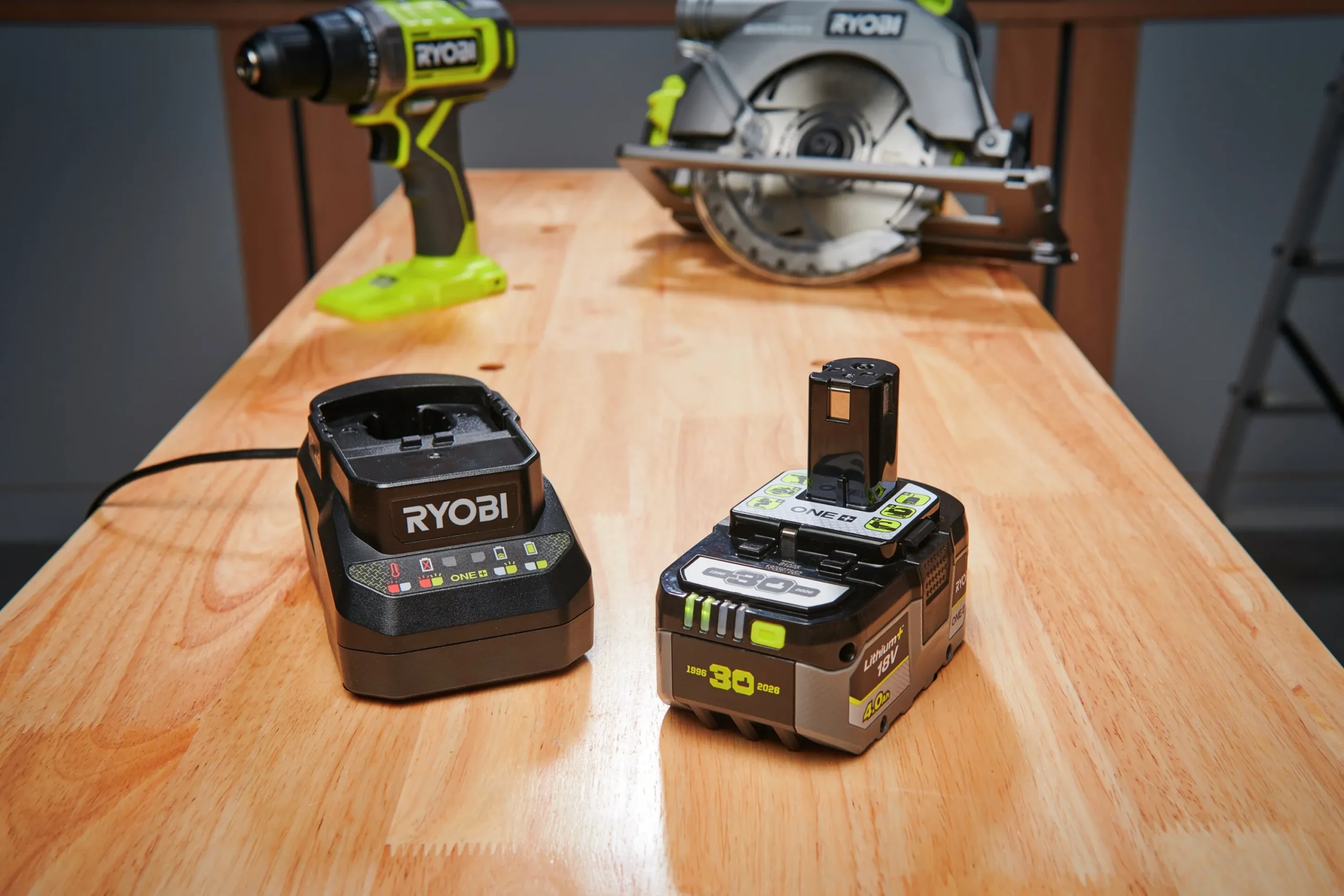 Batteri + Laddare ONE+ RC18120B-140X 4Ah 18V>Ryobi Sale