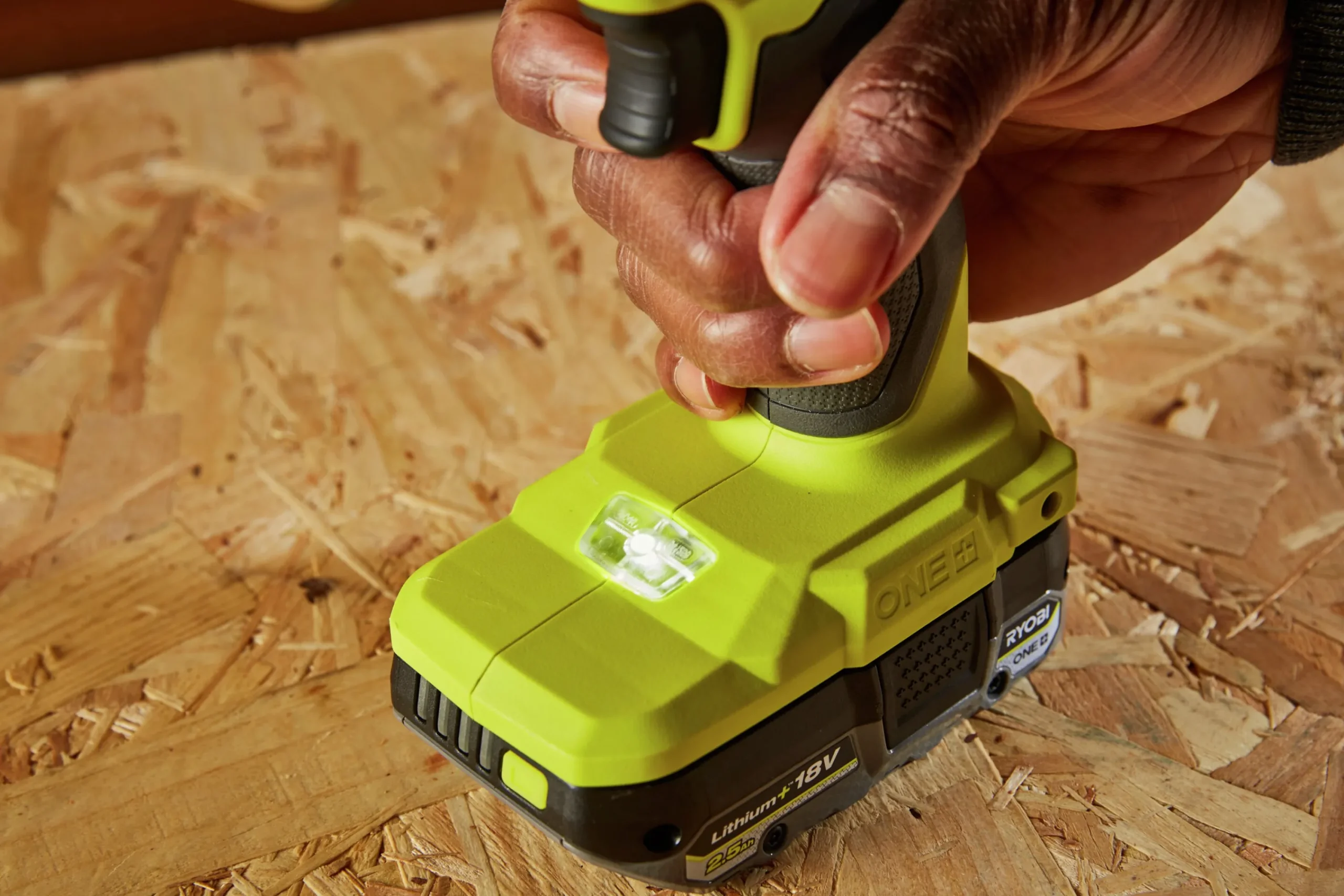 Borrskruvdragare med slag ONE+ RPD18BL1-2C20S Kit 18V>Ryobi Outlet