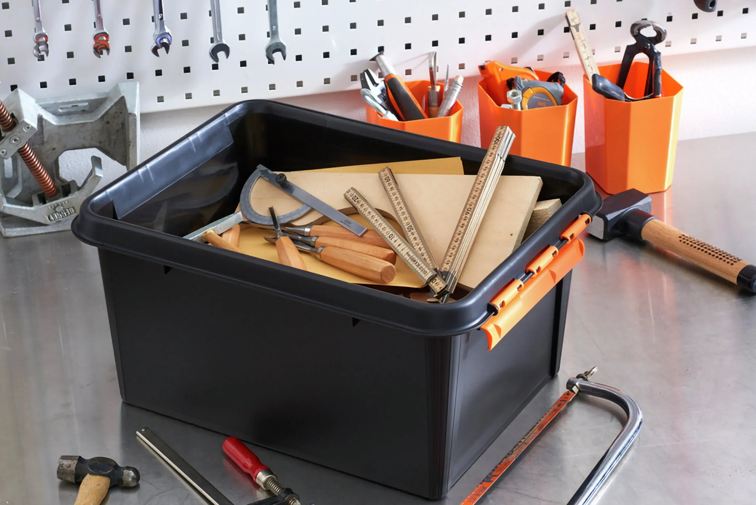 Förvaringsbox SmartStore PRO 15 med lock 14L>Orthex Hot