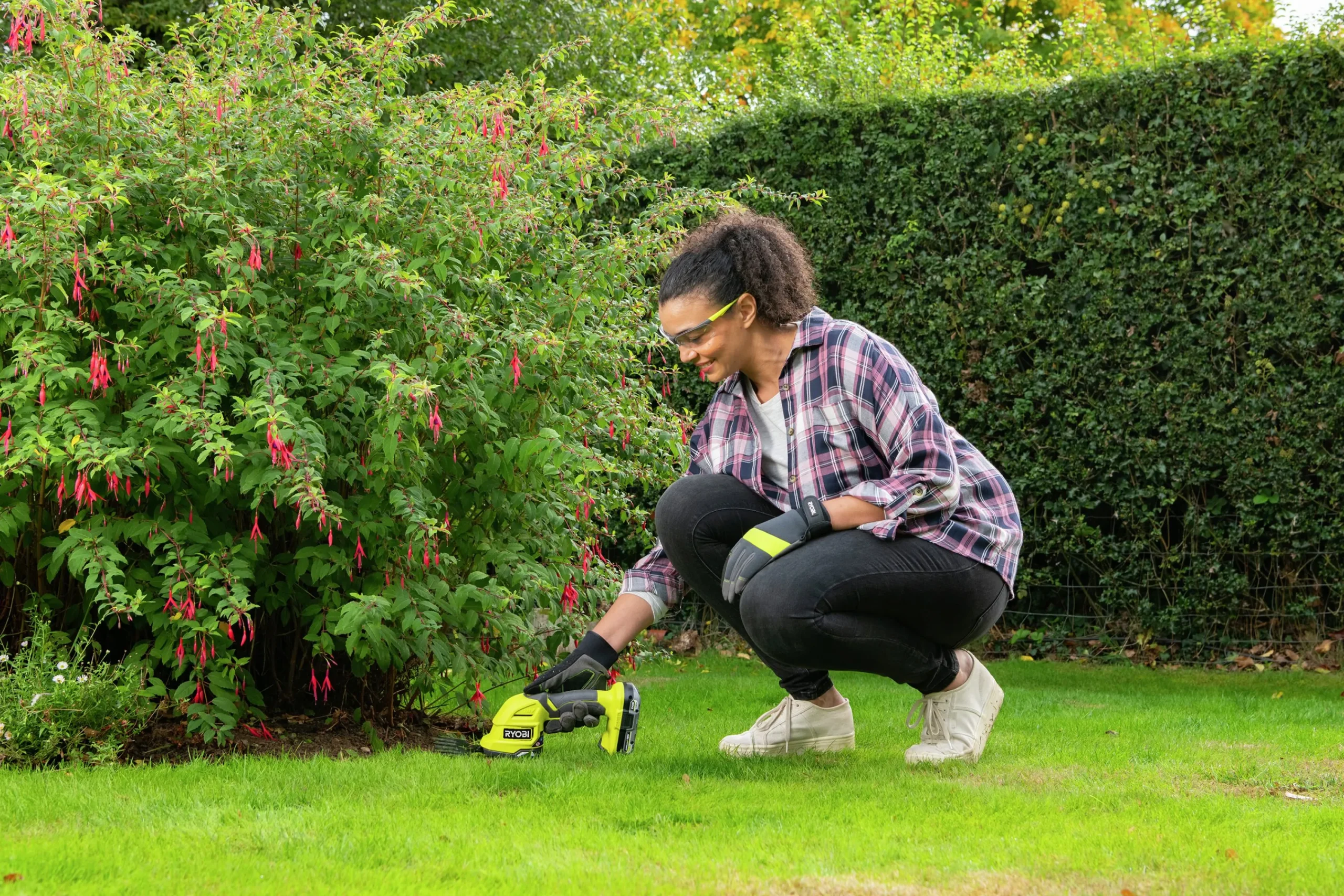 Gräs-/Häcktrimmer ONE+ RY18GSA-120T 18V>Ryobi Hot