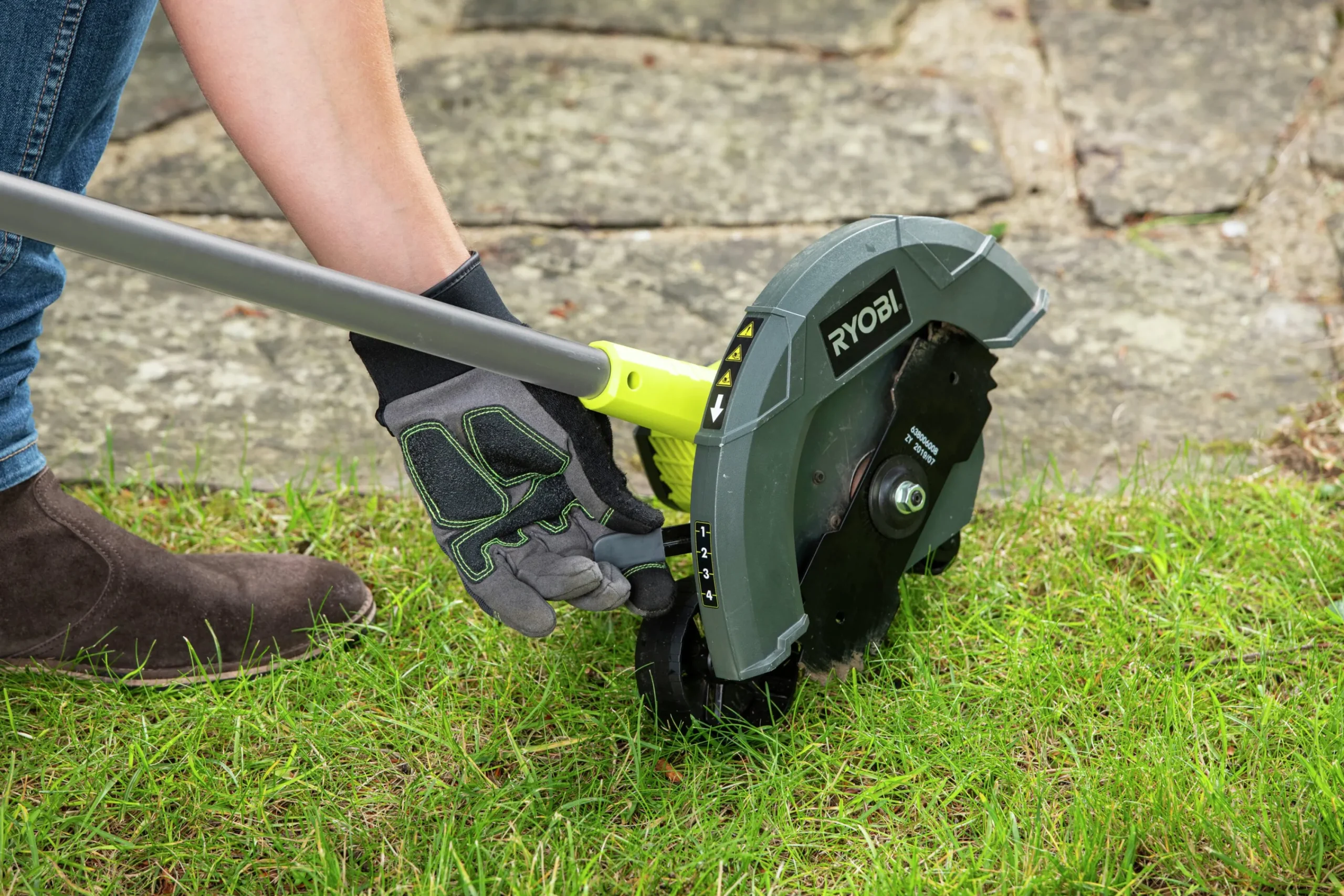 Kantskärare Gräsmatta ONE+ RY18EGA-0 18V (ex. batteri)>Ryobi