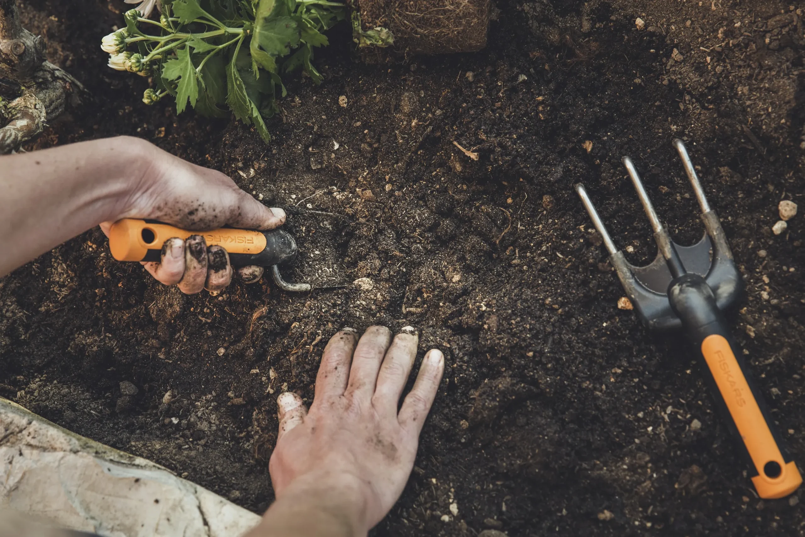 Planteringsspade Premium smal>Fiskars