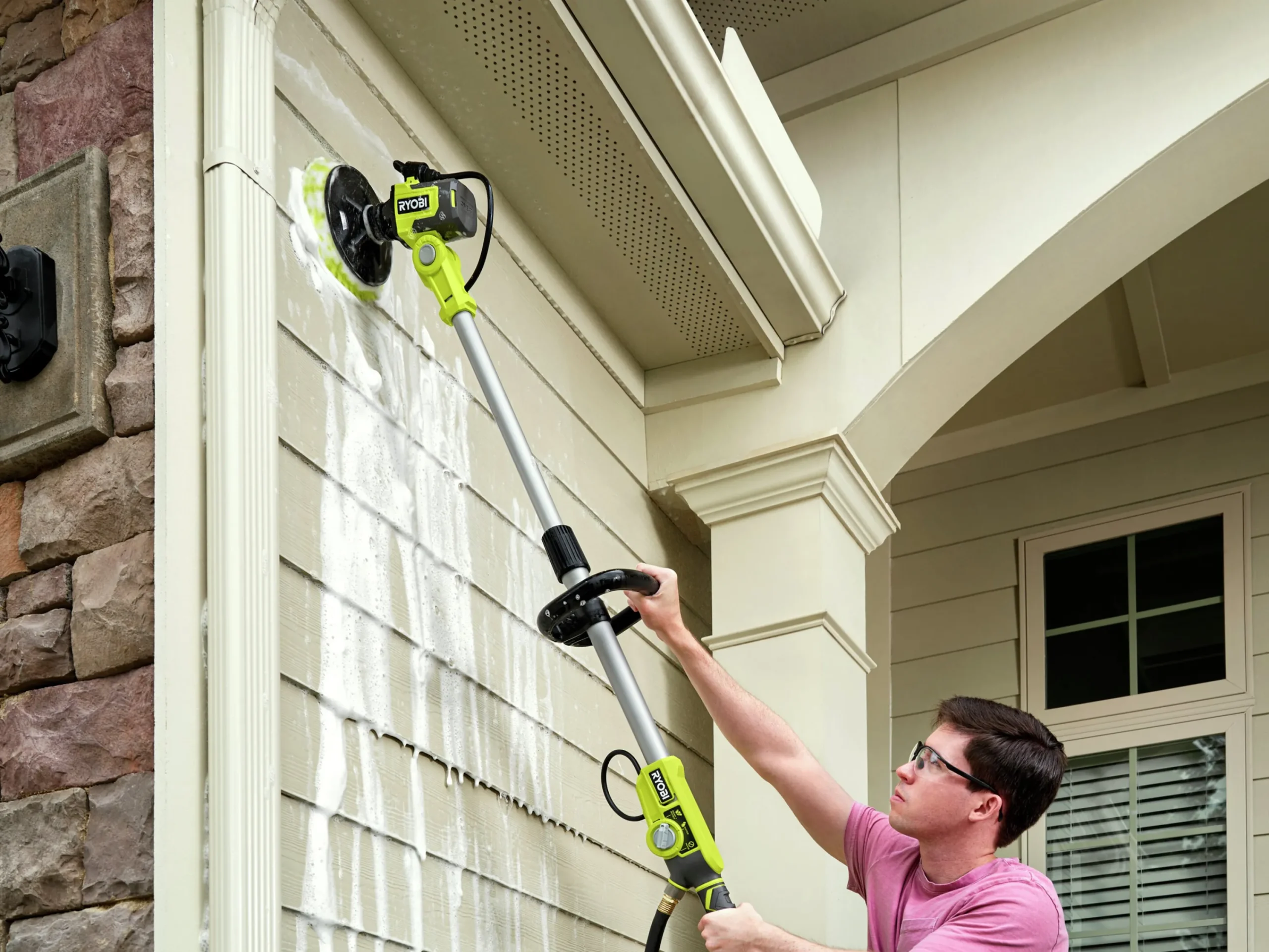 Rengöringsborste Ryoboi ONE+ RWTS18-1 18V (exkl batteri)>Ryobi Clearance
