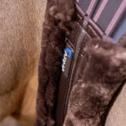 Sadelgjord Fleece Anatomisk Bred><noscript><img width=