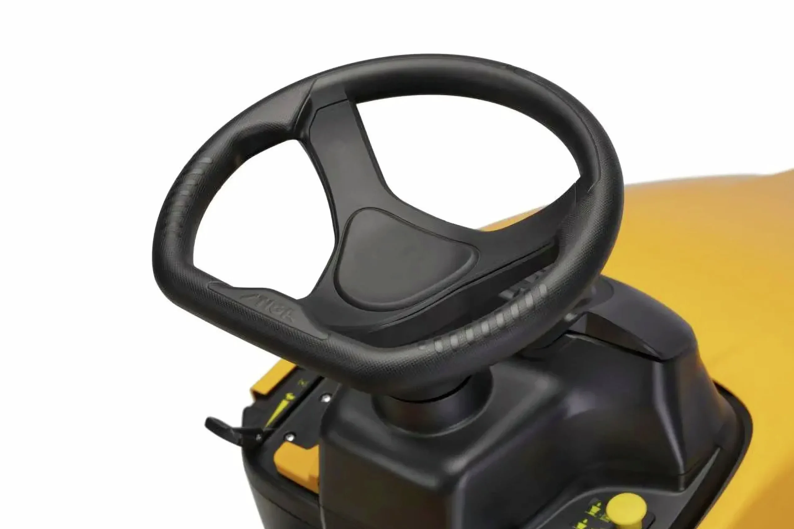 Traktor Tornado 398>Stiga Hot